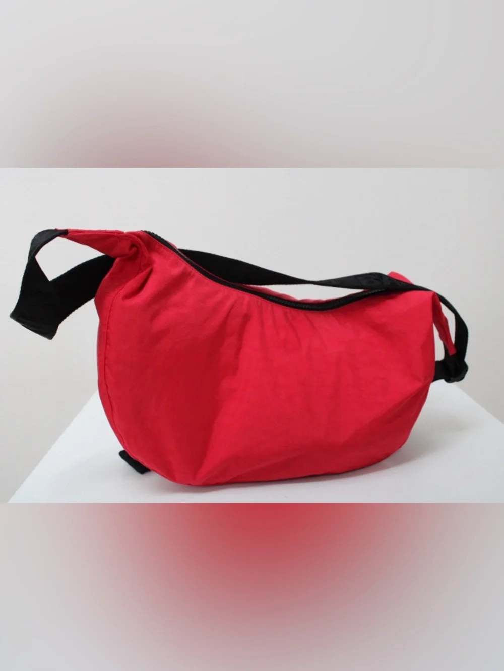 Baggu Crescent hobo bag